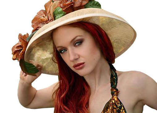 Femme Chapeautée