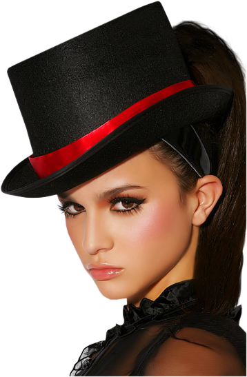 Femme Chapeautée